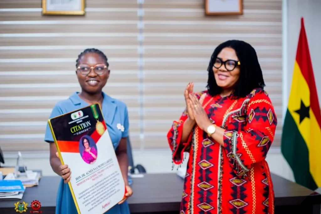 WhatsApp Image 2025 11 24 at 09.41.05 (1)